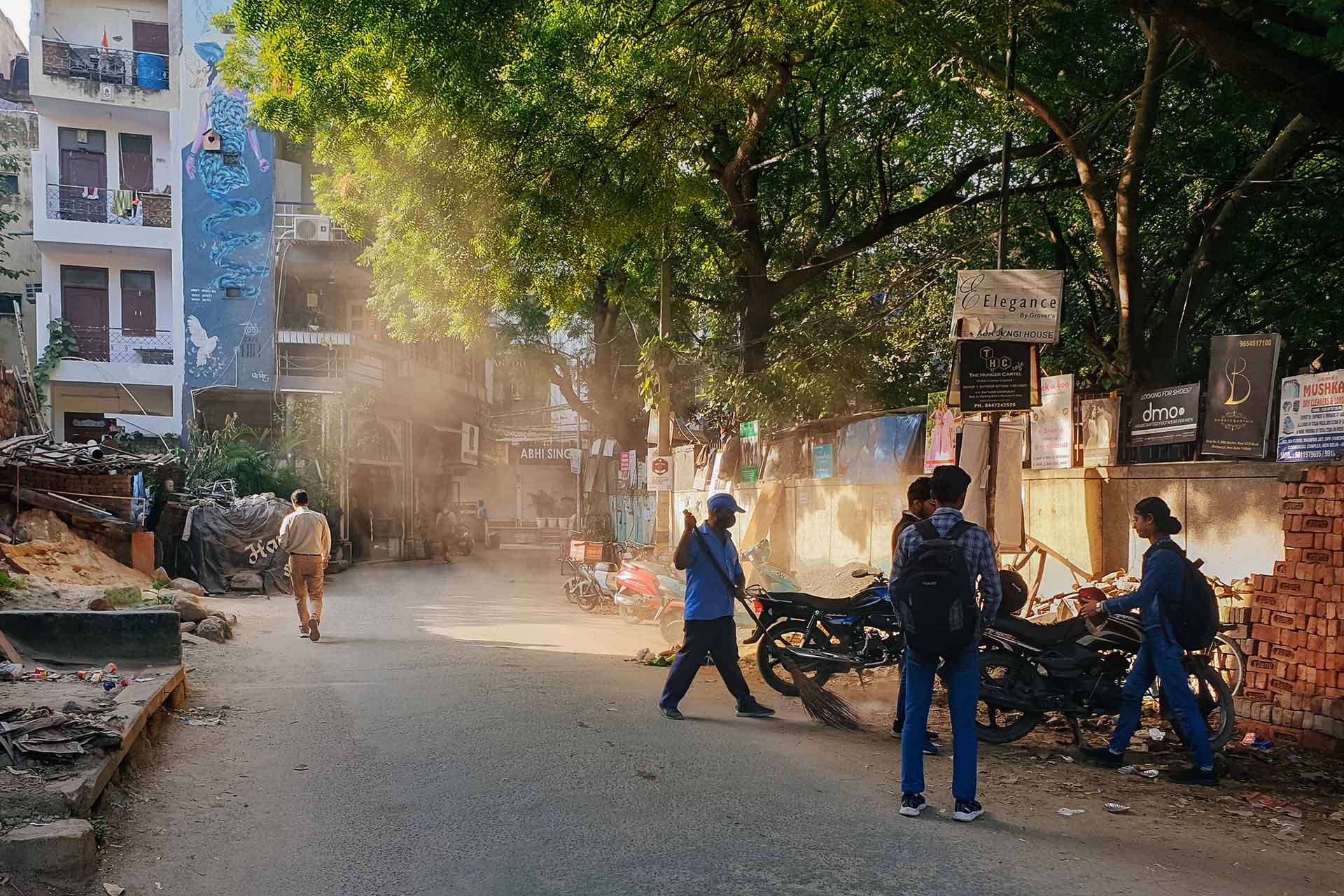 Heat, humidity and dust in Delhi